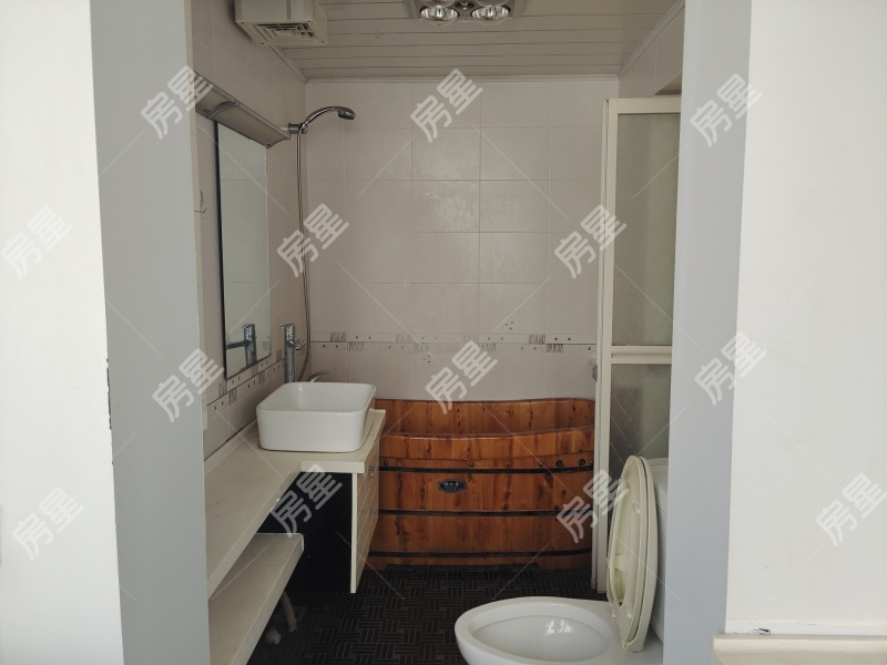 2室2廳1陽臺 人民巷65號衛(wèi)生間