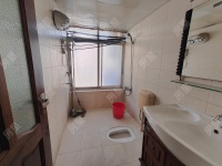 4室2廳2陽臺(tái) 時(shí)代風(fēng)華一期衛(wèi)生間