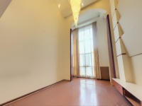 5室2廳3陽臺 春怡雅苑客廳