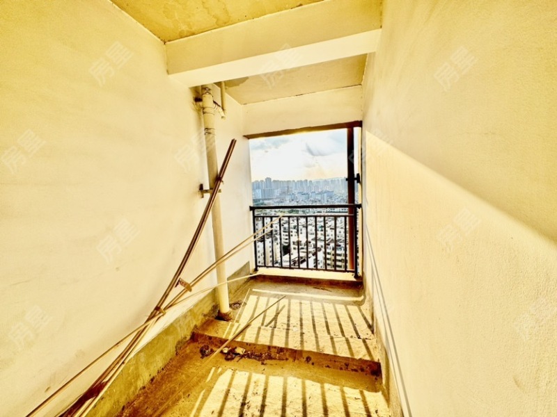 2室2廳1陽臺(tái) 溪畔麗景陽臺(tái)