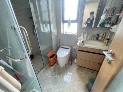 3室2廳 中海云著衛(wèi)生間