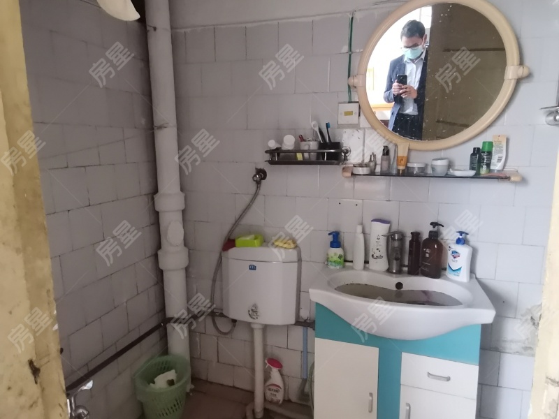 洪发小区卫生间