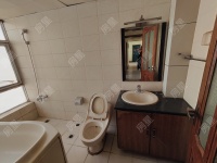 4室2廳2陽臺(tái) 時(shí)代風(fēng)華一期衛(wèi)生間