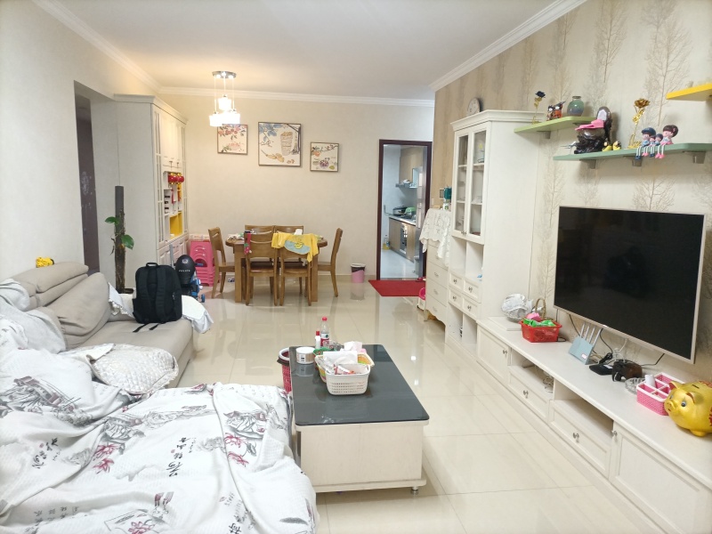 3室2廳1陽(yáng)臺(tái) 保利大家客廳