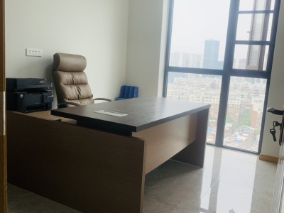 4室2廳1陽臺 國?,F(xiàn)代城海棠苑