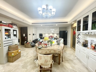 4室2廳2陽(yáng)臺(tái) 俊發(fā)逸天峰