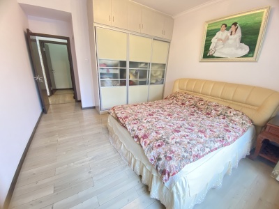 3室2廳2陽(yáng)臺(tái) 春之城