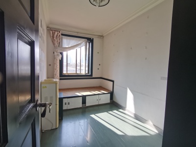 3室2廳1陽臺 月牙塘小區(qū)