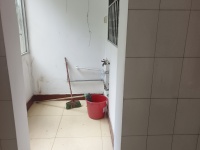 3室2廳1陽(yáng)臺(tái) 鐵合金廠宿舍陽(yáng)臺(tái)