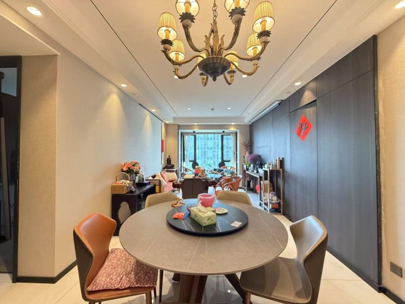 4室2廳2陽臺 華潤悅府一期餐廳