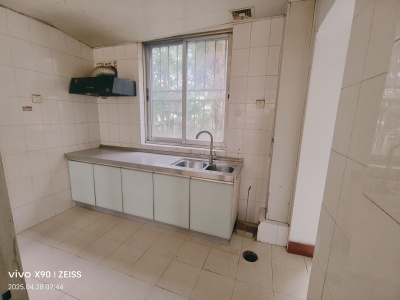 3室2廳1陽(yáng)臺(tái) 鐵合金廠宿舍廚房