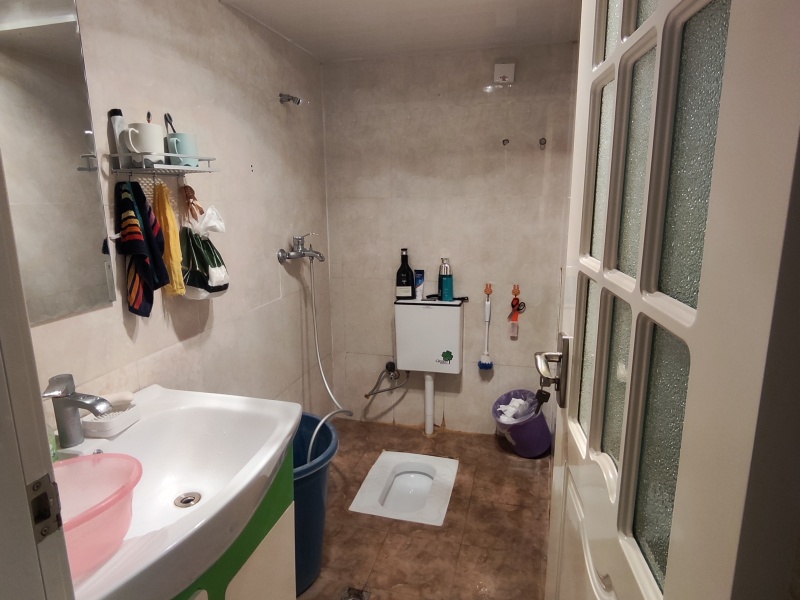 3室2廳2陽臺 高新文翠園衛(wèi)生間