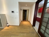 4室2廳2陽臺 濱江俊園一期門廳