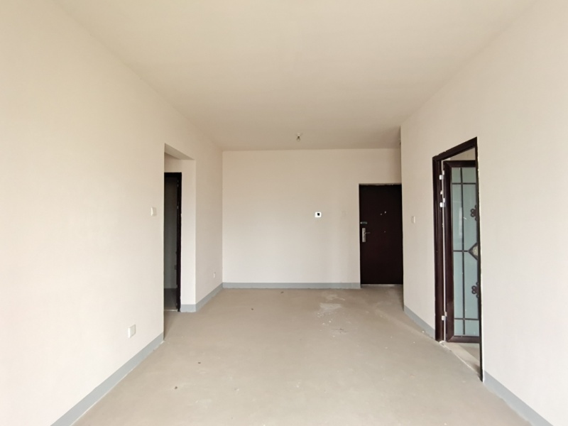 3室2廳2陽臺 俊發(fā)逸天峰客廳