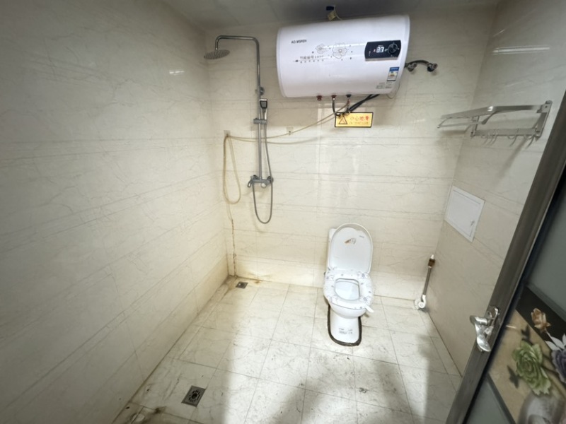 1室1廳1陽臺 溪畔麗景衛(wèi)生間