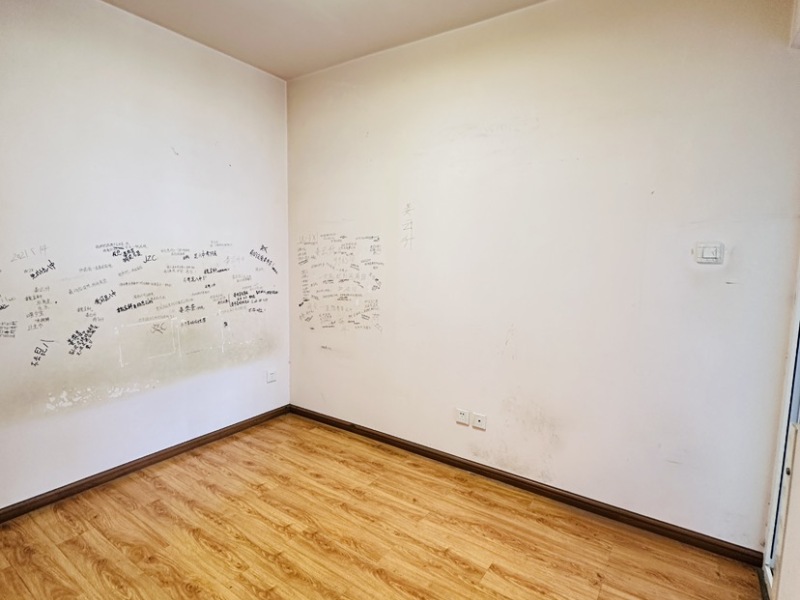 2室1廳1陽臺 云投景苑臥室