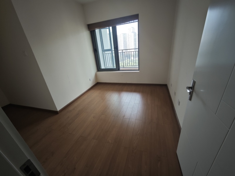 5室2廳3陽(yáng)臺(tái) 金江小區(qū)融苑臥室