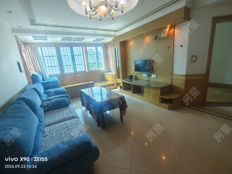 3室2廳1陽臺 南疆花園客廳