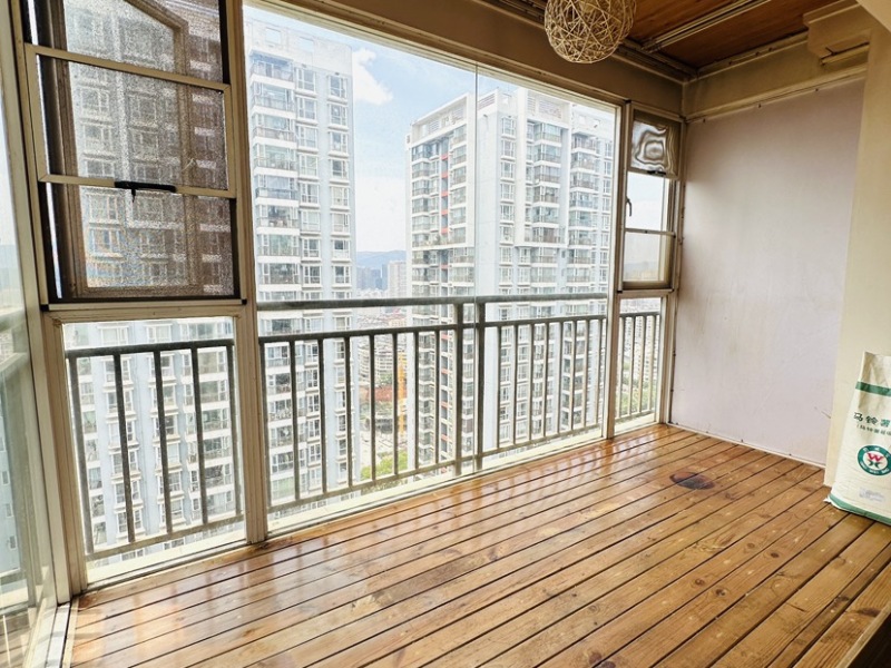 2室1廳1陽臺 云投景苑陽臺