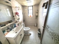 4室2廳2陽臺 同德昆明廣場B區(qū)衛(wèi)生間