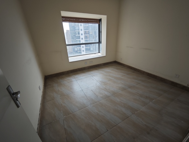 5室2廳3陽(yáng)臺(tái) 金江小區(qū)融苑臥室