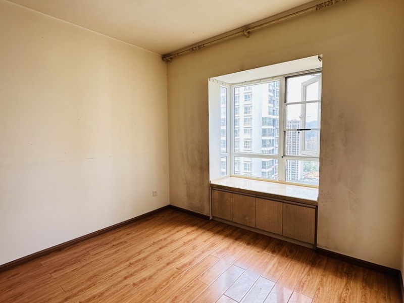 2室1廳1陽臺 云投景苑臥室