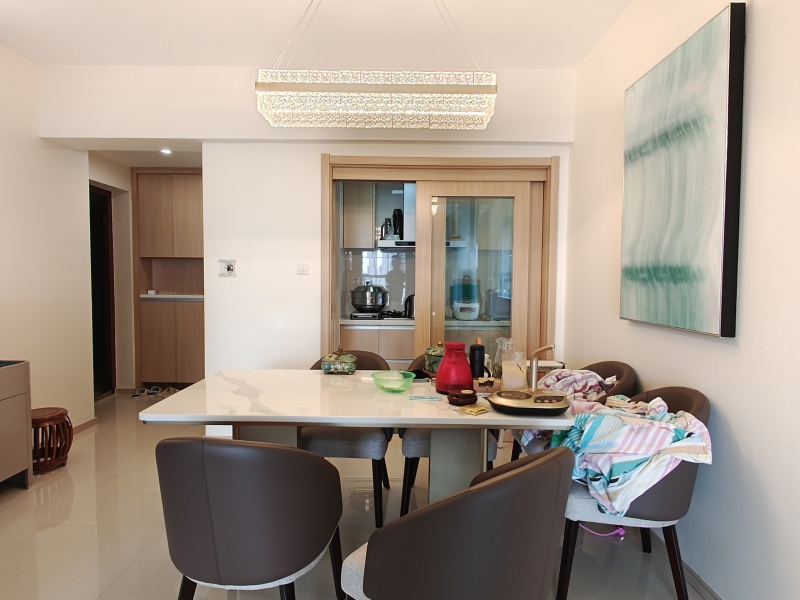 3室2廳2陽臺 俊發(fā)城百合苑餐廳