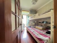 3室2廳2陽臺 江東鳴翠園西區(qū)臥室