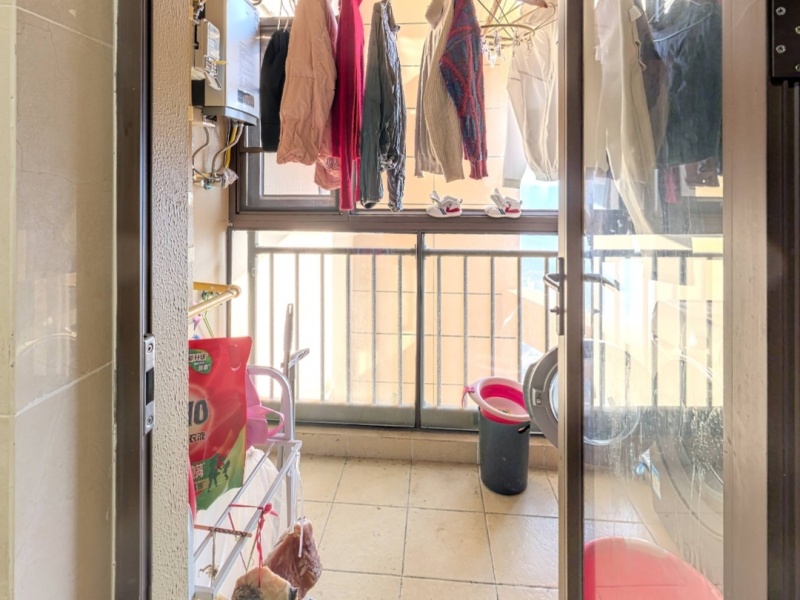 2室2廳2陽臺 中海錦苑陽臺