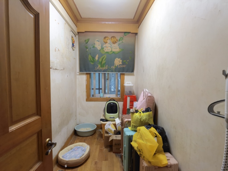 春晓花园卧室