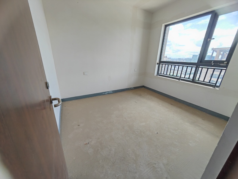 3室2廳1陽(yáng)臺(tái) 藍(lán)光水岸公園臥室