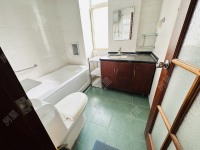 3室2廳2陽臺 云大小區(qū)衛(wèi)生間