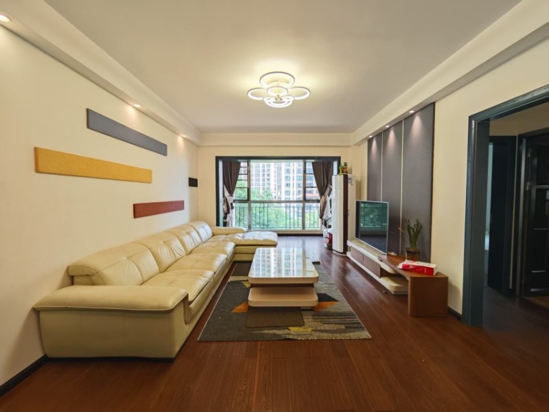 3室2廳2陽臺 瀚林瀾山客廳