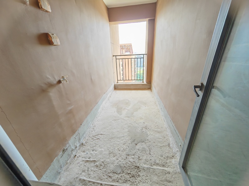 3室2廳1陽(yáng)臺(tái) 藍(lán)光水岸公園陽(yáng)臺(tái)