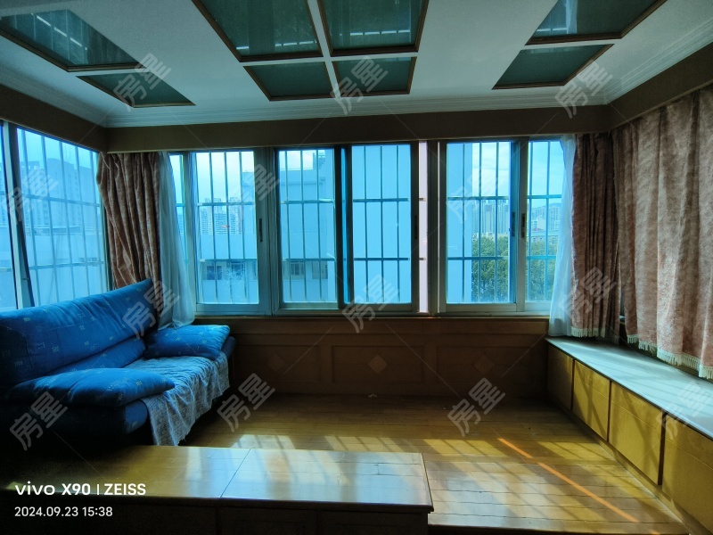 3室2廳1陽臺 南疆花園陽臺