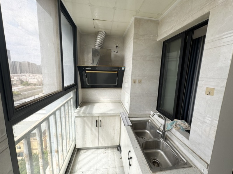 1室1廳1陽臺 溪畔麗景廚房