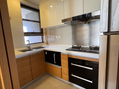 3室2廳1陽(yáng)臺(tái) 七彩俊園