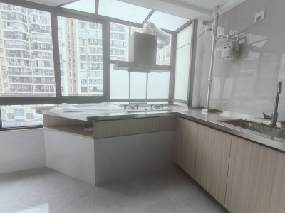 3室2廳1陽臺 環(huán)城南路631號