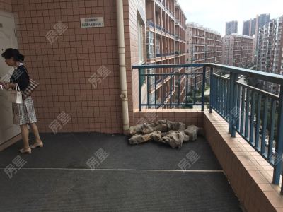 5室2廳3陽臺 世紀(jì)城詠春苑