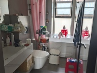 4室2廳2陽臺 招商雍和府二期衛(wèi)生間