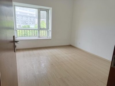 3室2廳2陽(yáng)臺(tái) 西楚花園