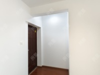 3室2廳2陽臺 俊發(fā)城牡丹苑門廳