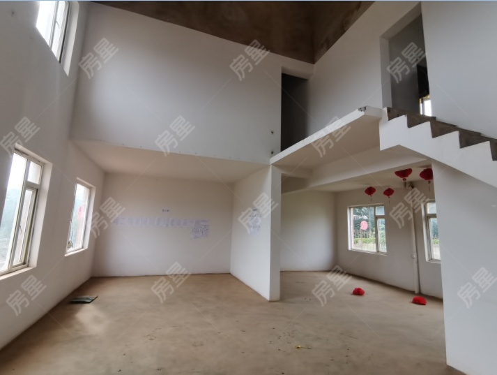 6室2廳4陽(yáng)臺(tái) 西亞山莊別墅客廳