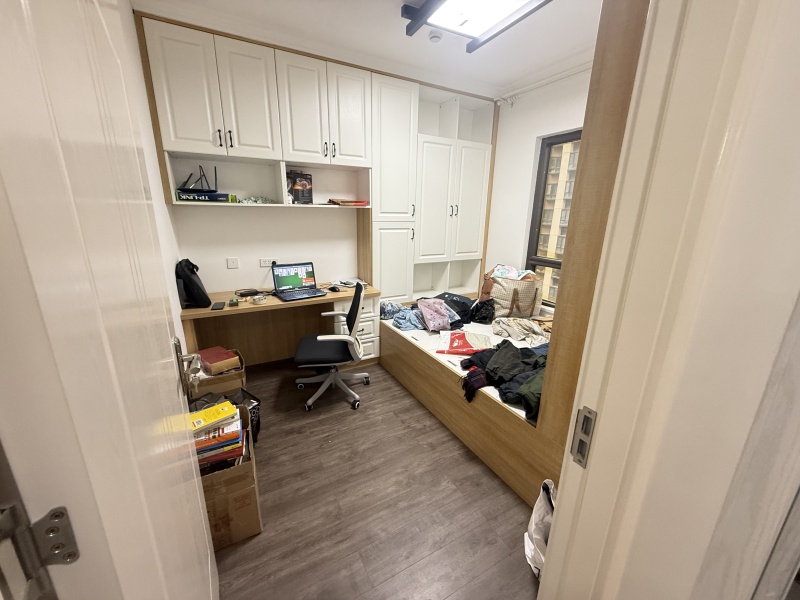 2室2廳2陽(yáng)臺(tái) 金科陽(yáng)光里書(shū)房