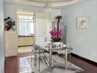 4室2廳1陽臺 萬源小區(qū)餐廳