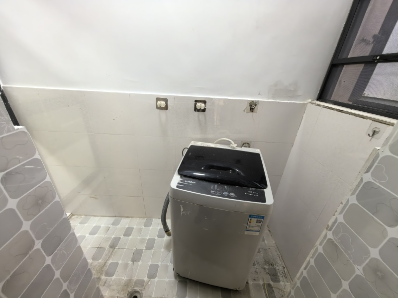 2室1廳1陽(yáng)臺(tái) 南亞未來城陽(yáng)臺(tái)