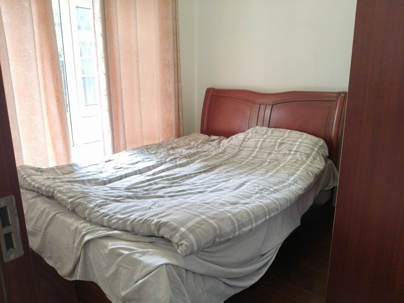 5室2廳2陽(yáng)臺(tái) 世博生態(tài)城云嶺鄰里別墅臥室