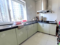 4室2廳1陽臺 萬源小區(qū)廚房