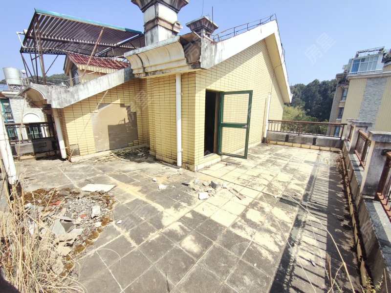 5室2廳2陽臺(tái) 貴研自然界自家花園