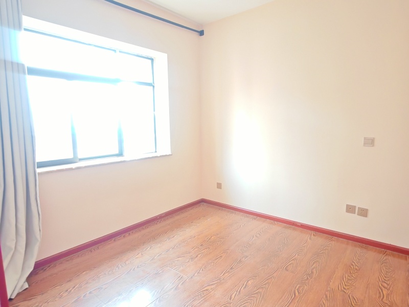 2室2廳2陽臺 碧雞名城臥室